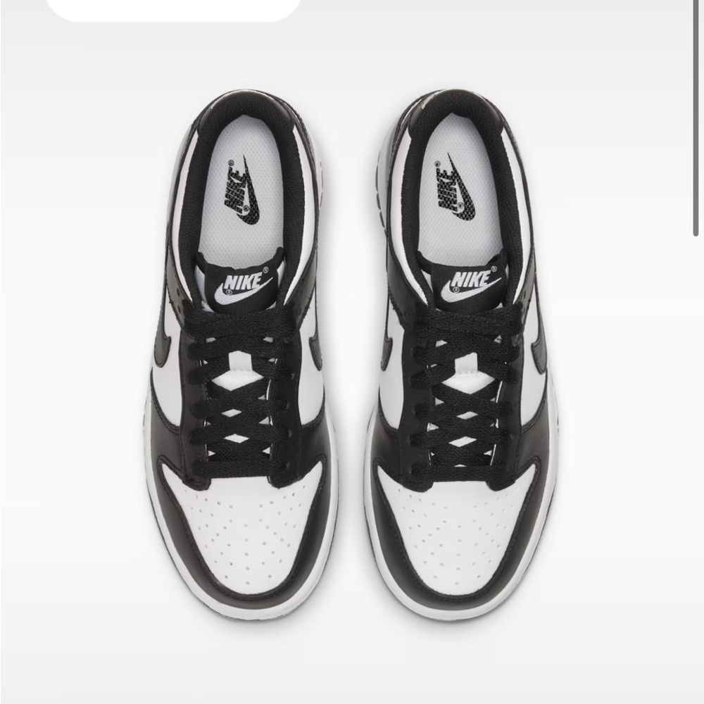 Panda dunks